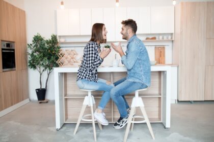 Chaise haute cuisine : quelles sont les tendances actuelles ?