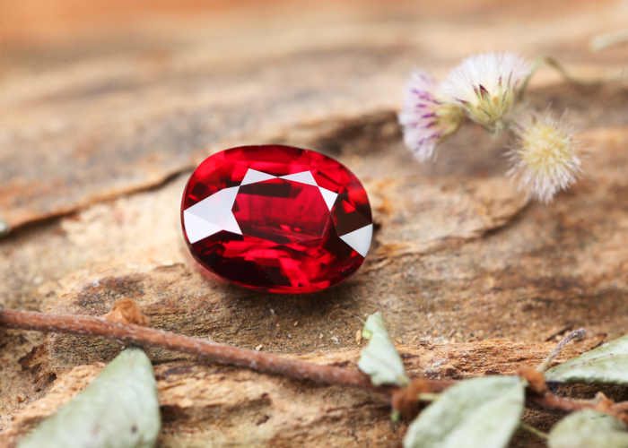 Pierre de naissance janvier : à la découverte du grenat