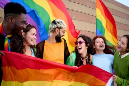 Generation bi : rencontres bisexuelles et hétérosexuelles sans filtres ni faux-semblants