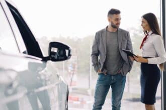 Assurance auto en France : guide complet pour particuliers, deux-roues et professionnels