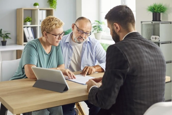 Allègements taxe foncière seniors : qui y a vraiment droit ?